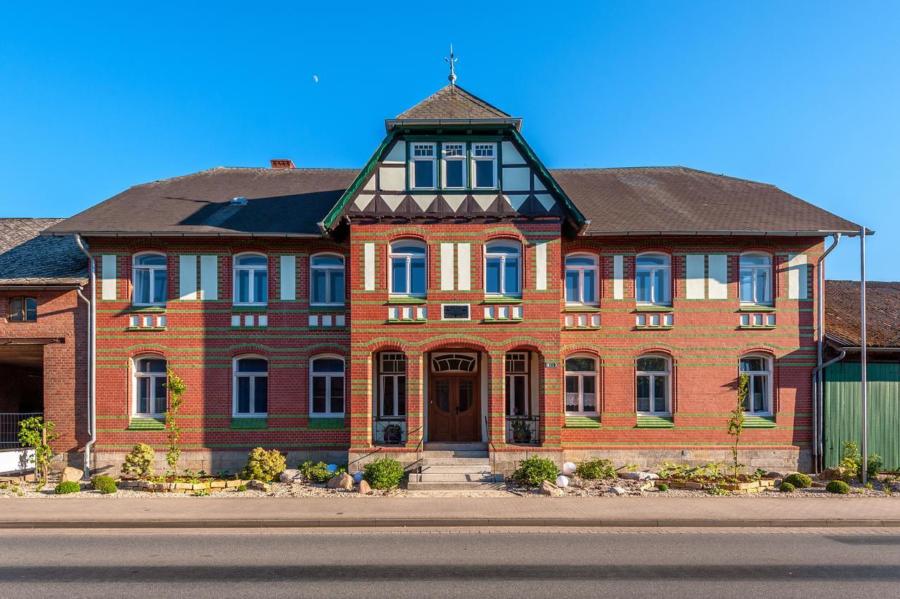 Die Edelkastanie Hotel Voitze Exterior photo